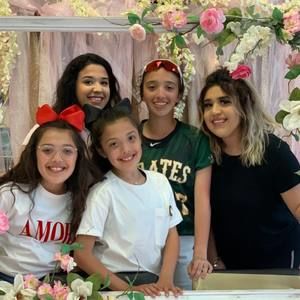 Meet your Posher, Venessa